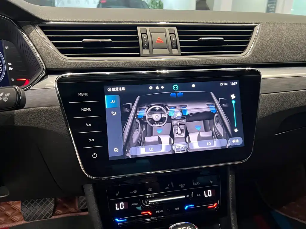 Skoda Speedy 2023 — фото 16