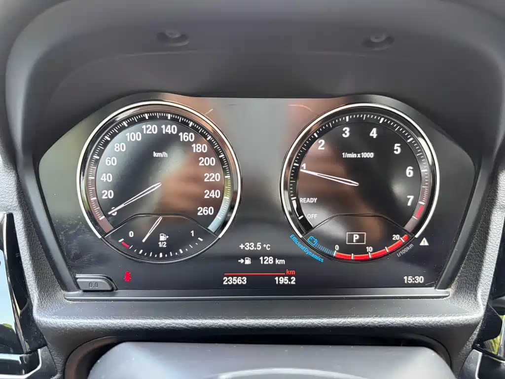 BMW 1 Series 2021 — фото 13