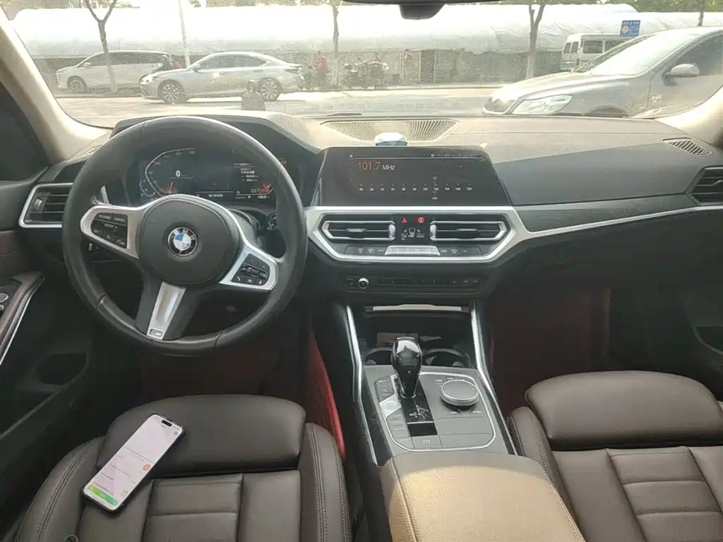 BMW 3 Series 2020 — фото 10