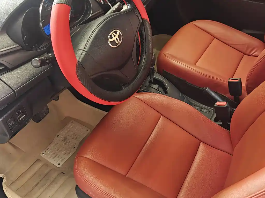 Toyota Yaris L 2018 — фото 7