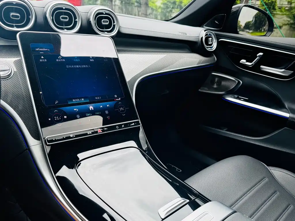 Mercedes-Benz C-Class 2025 — фото 25