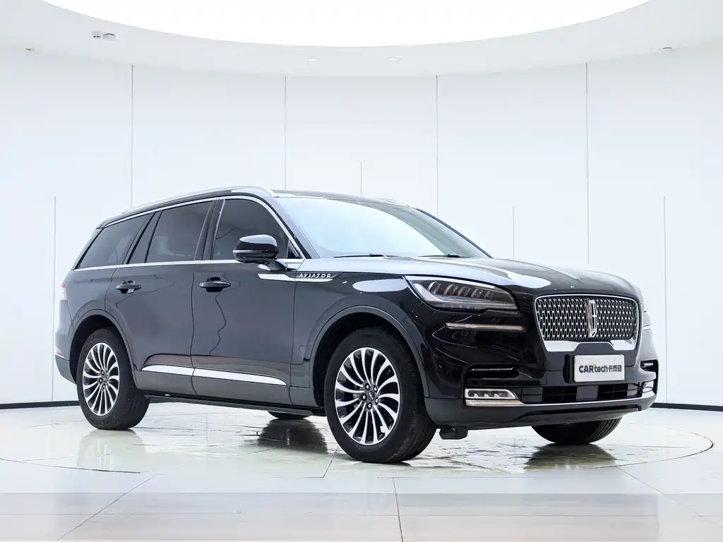 Lincoln Aviator 2024 — фото 15