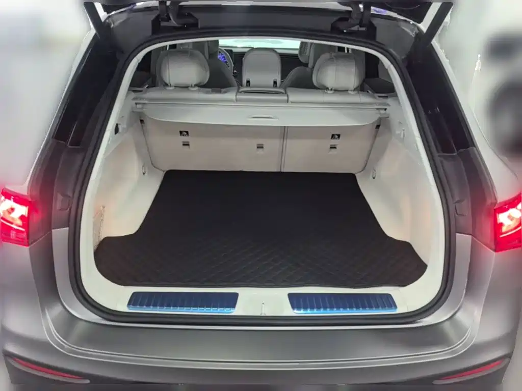 Mercedes-Benz EQE SUV 2023 — фото 24