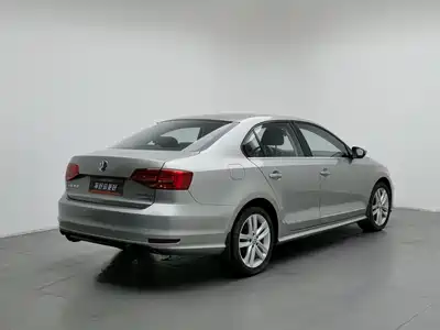Volkswagen Sagitar 2018
