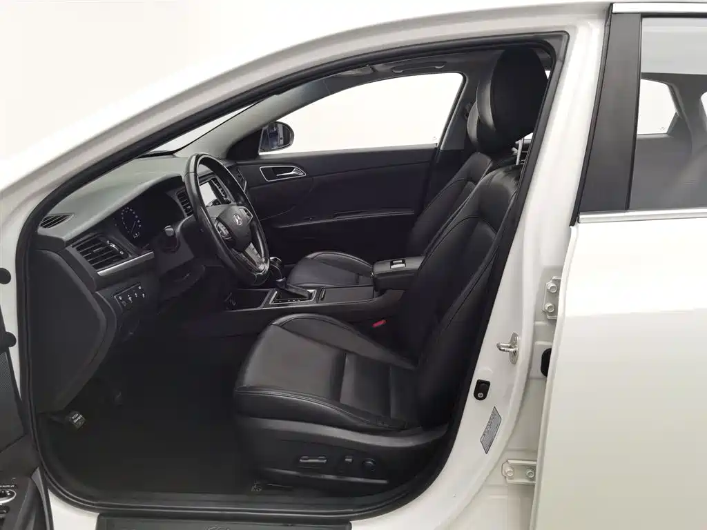 Hyundai Mistra 2017 — фото 10