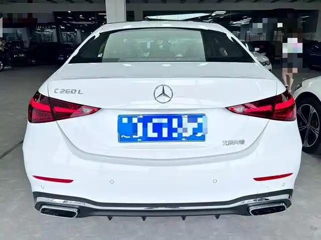 Mercedes-Benz C-Class 2023 — фото 18