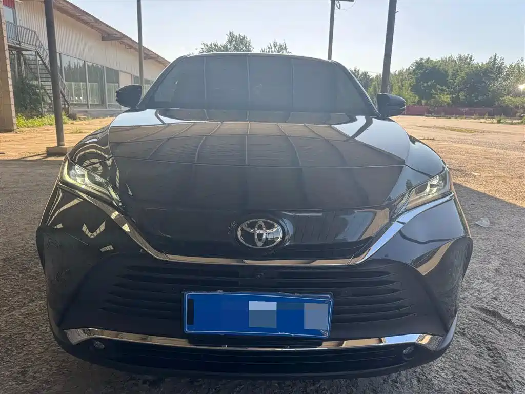 Toyota Harrier 2023 — фото 2