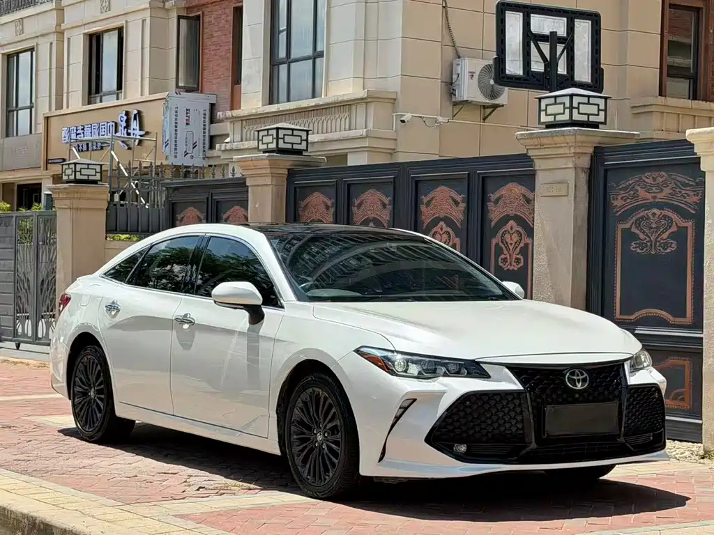 Toyota Avalon 2019 — фото 3