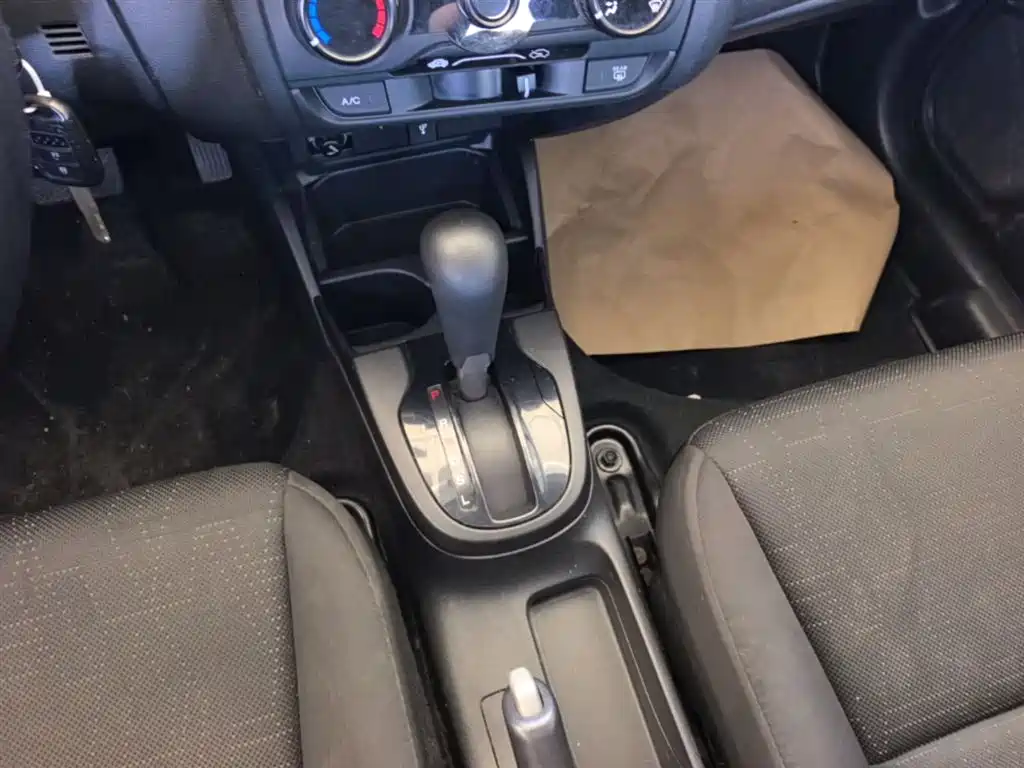 Honda Fit 2017 — фото 14