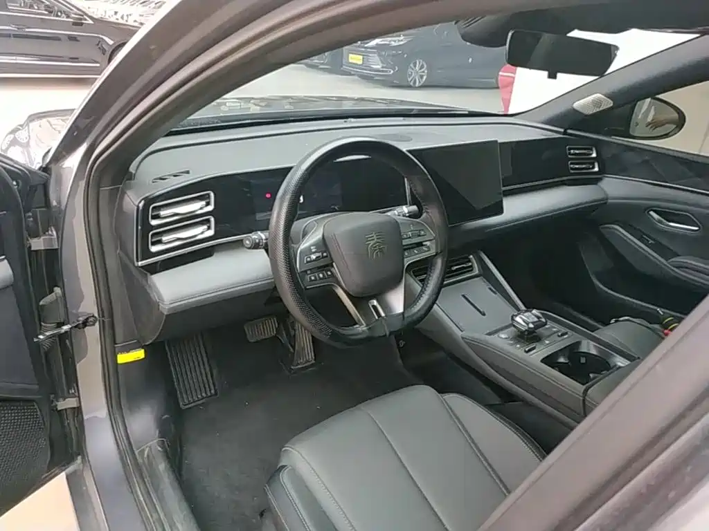BYD Qin L 2025 — фото 10