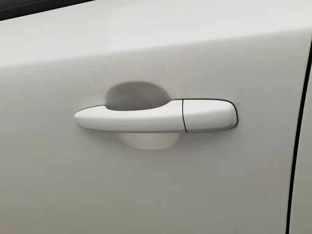 Volvo V40 2015 — фото 18