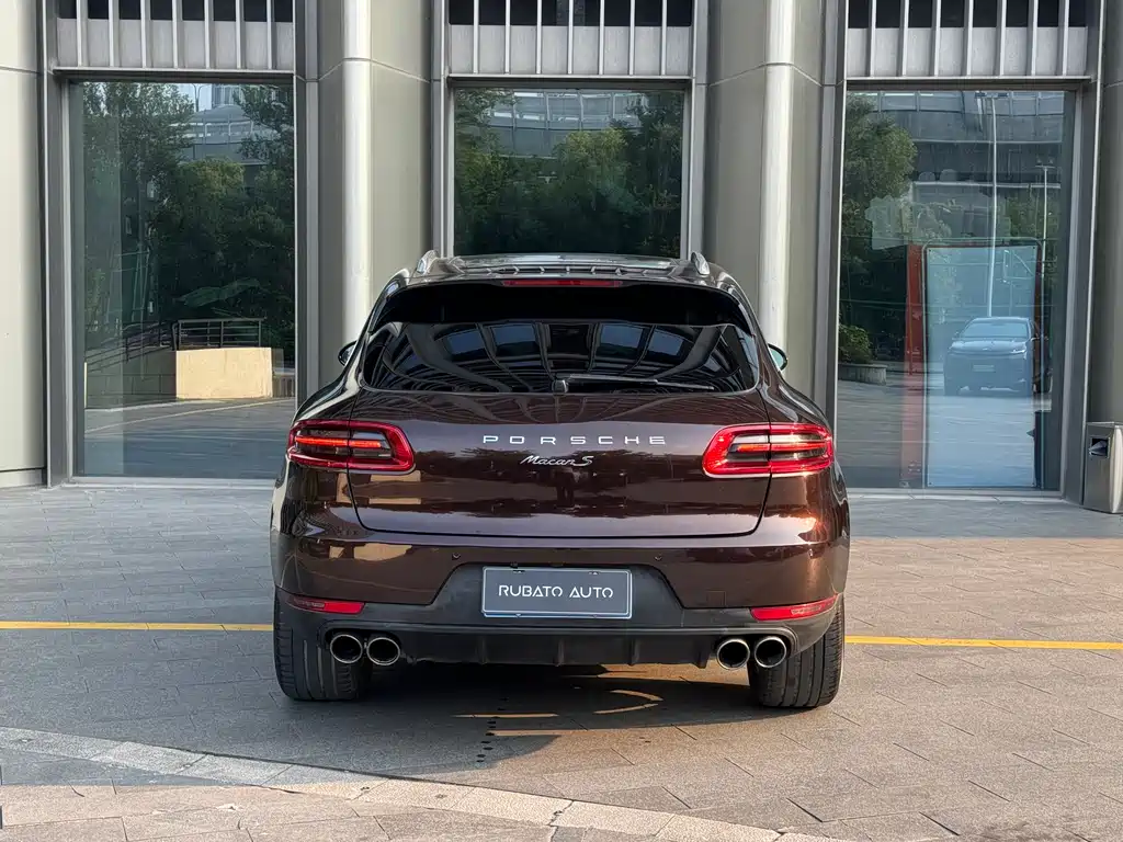 Porsche Macan 2015