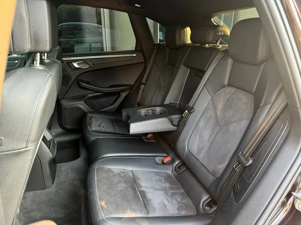 Porsche Macan 2015 — фото 13