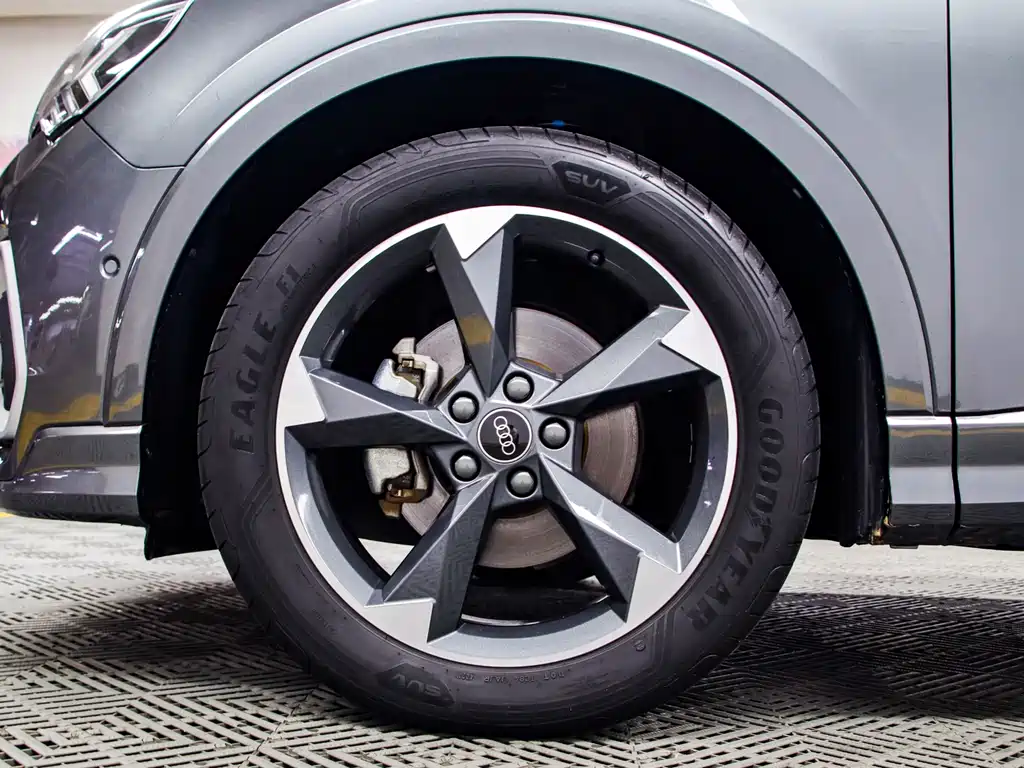 Audi Q3 2022 — фото 20