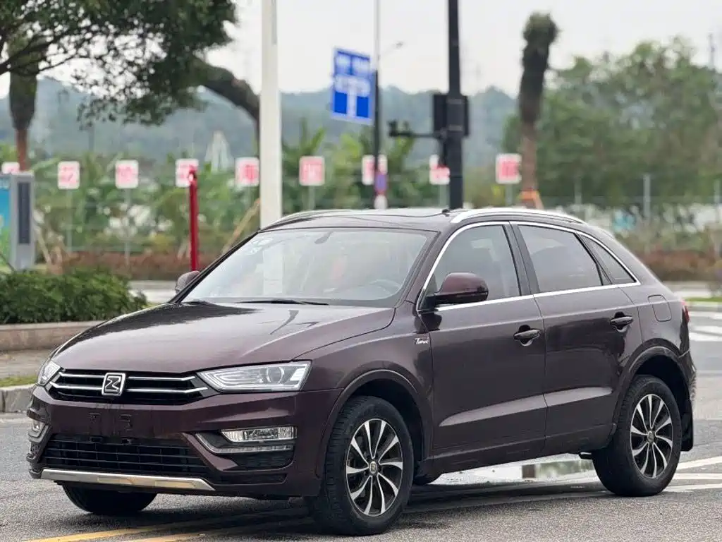 Zotye SR7 2016 — фото 1