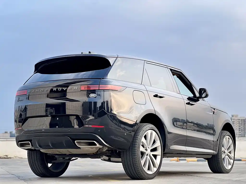 Land Rover Sport 2024 — фото 11