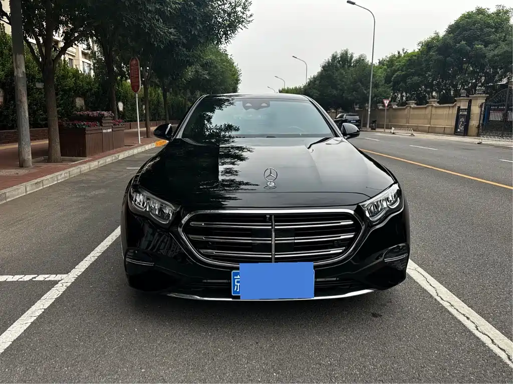Mercedes-Benz E-Class 2025