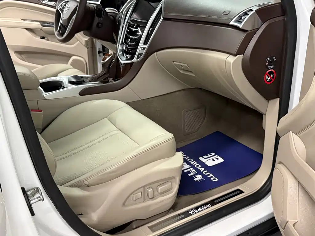 Cadillac SRX 2015 — фото 14