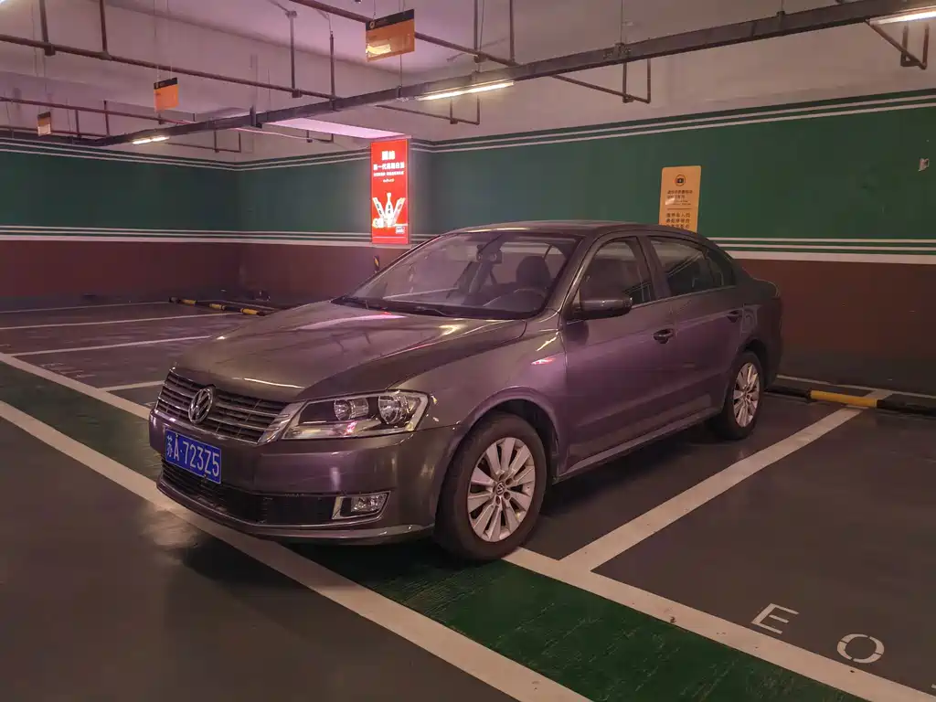Volkswagen Lavida 2015