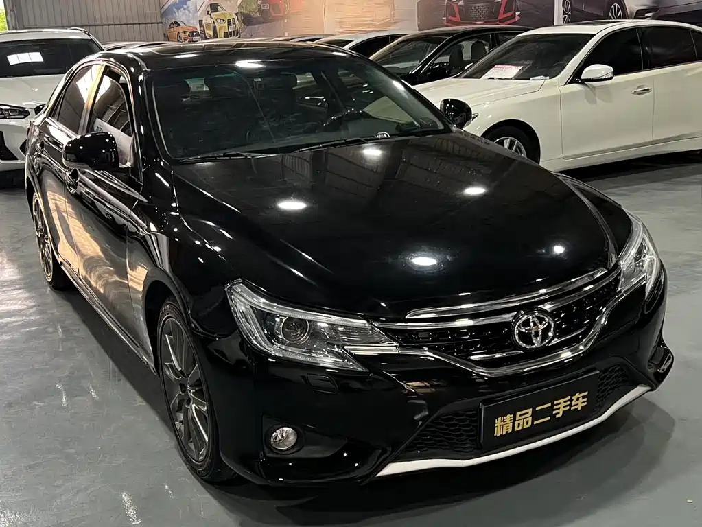 Toyota Reiz 2015 — фото 2