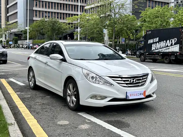 Hyundai Sonata 2013