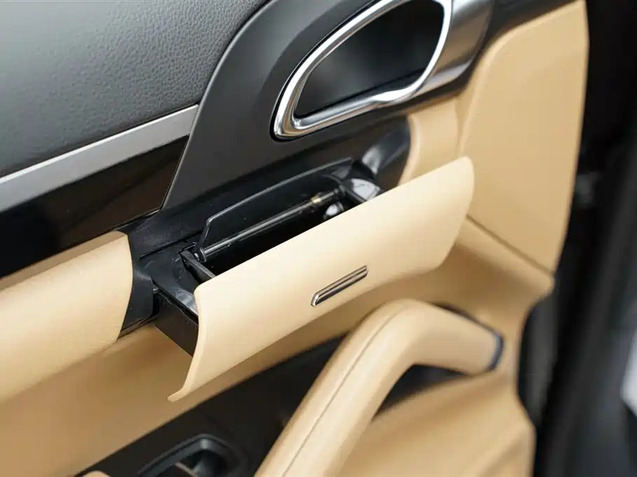 Porsche Cayenne 2014 — фото 10