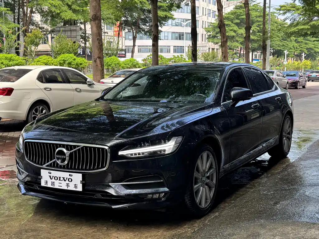 Volvo S90 2017