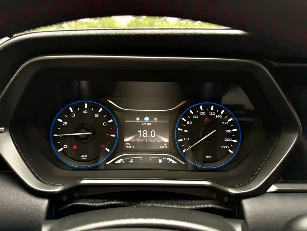 GAC Motor Trumpchi GS4 2020 — фото 12
