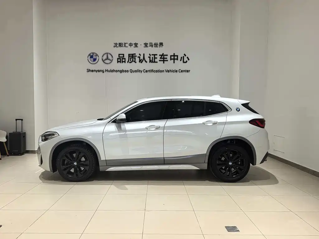 BMW X2 2022 — фото 2