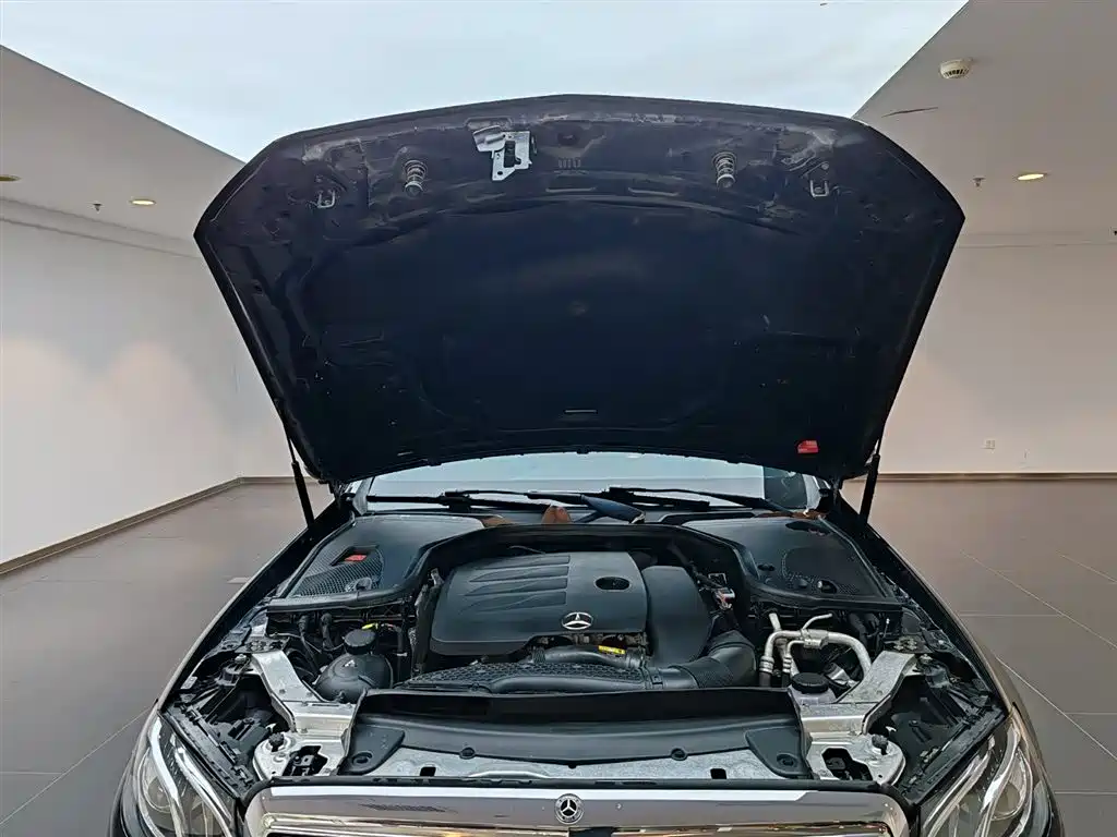 Mercedes-Benz E-Class 2020 — фото 12