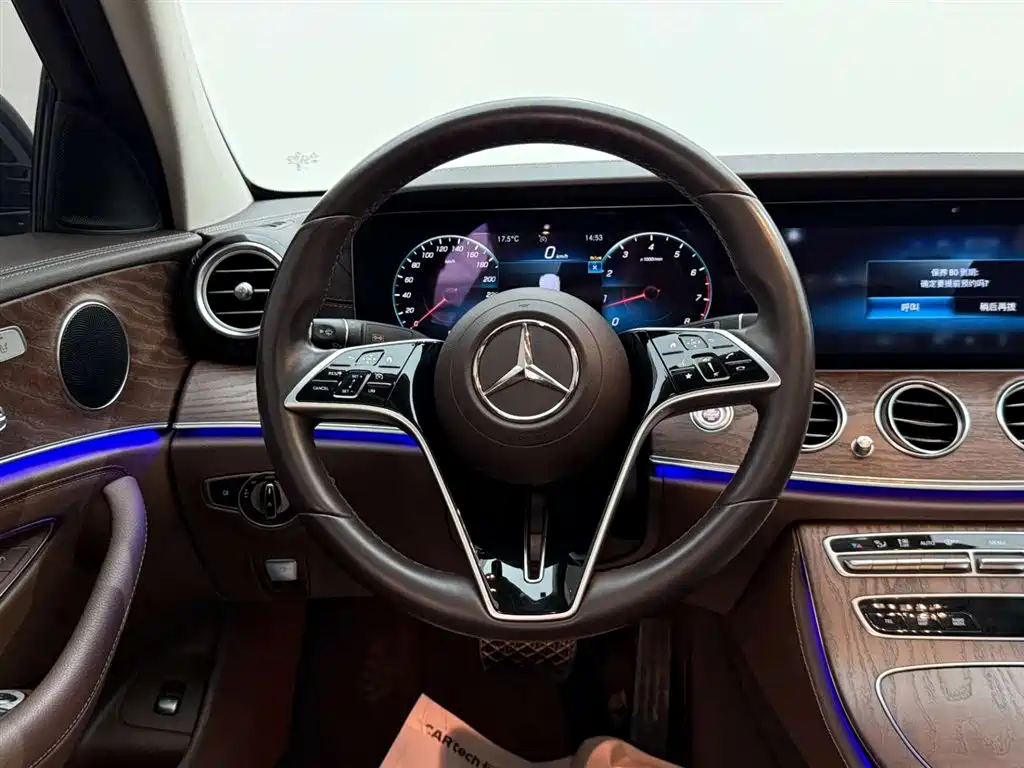 Mercedes-Benz E-Class 2023 — фото 27