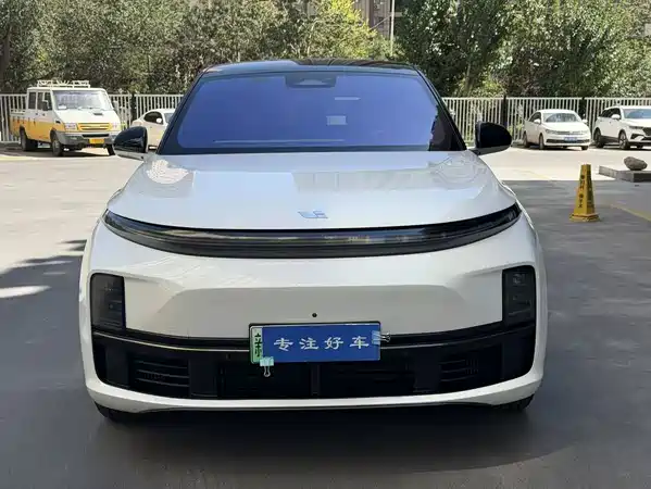 Li Auto L7 2024