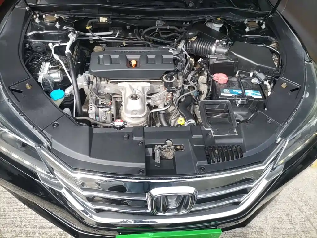 Honda Accord 2015 — фото 20