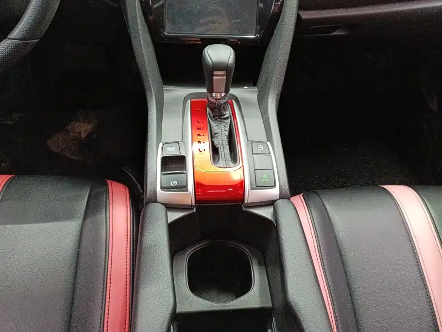 Honda Civic 2017 — фото 16