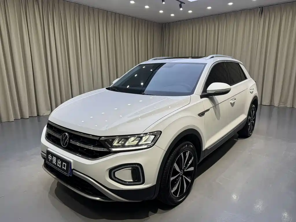 Volkswagen T-Roc 2023 — фото 1