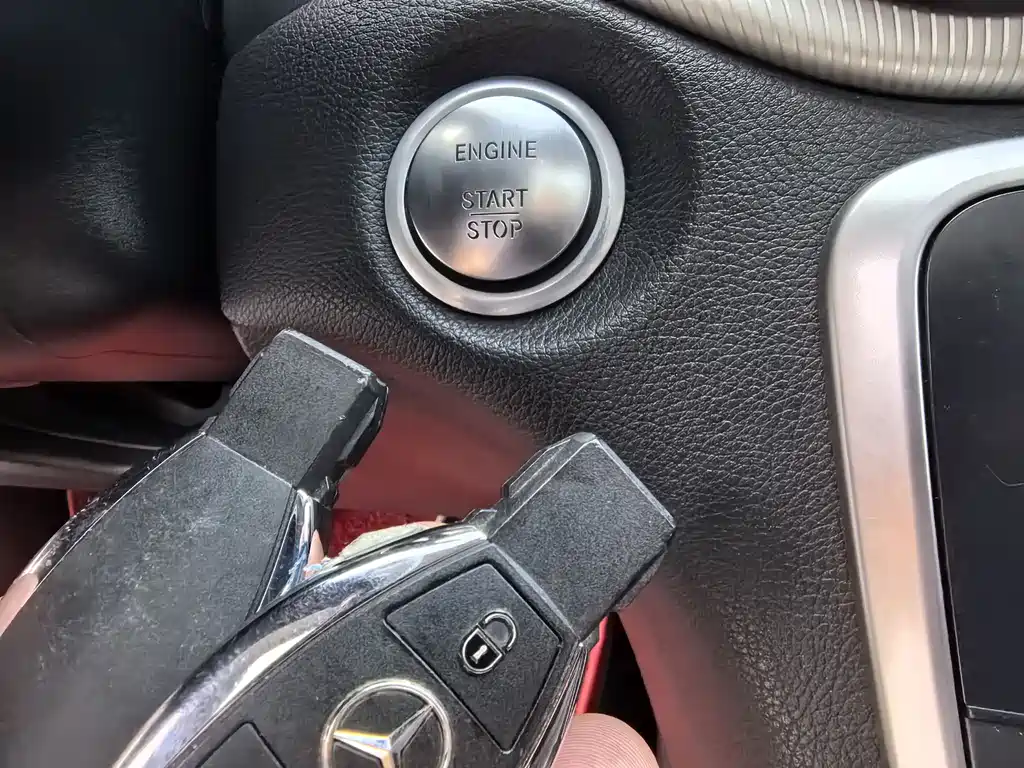 Mercedes-Benz GLA 2016 — фото 28