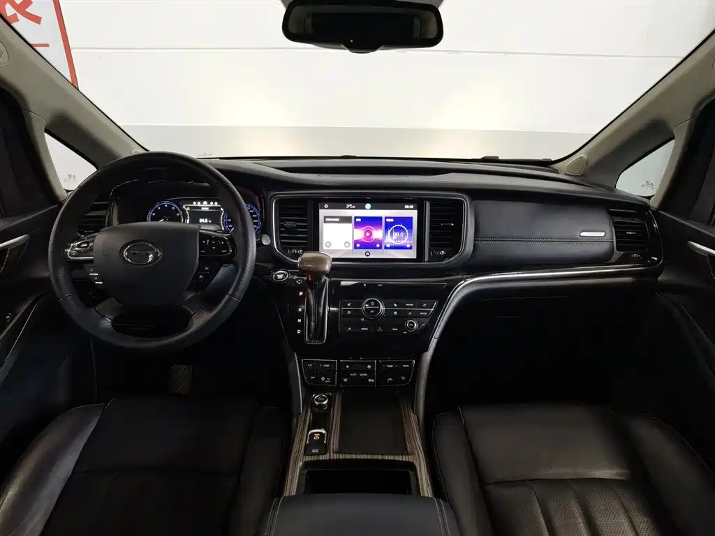 GAC Motor Trumpchi M8 2020 — фото 5