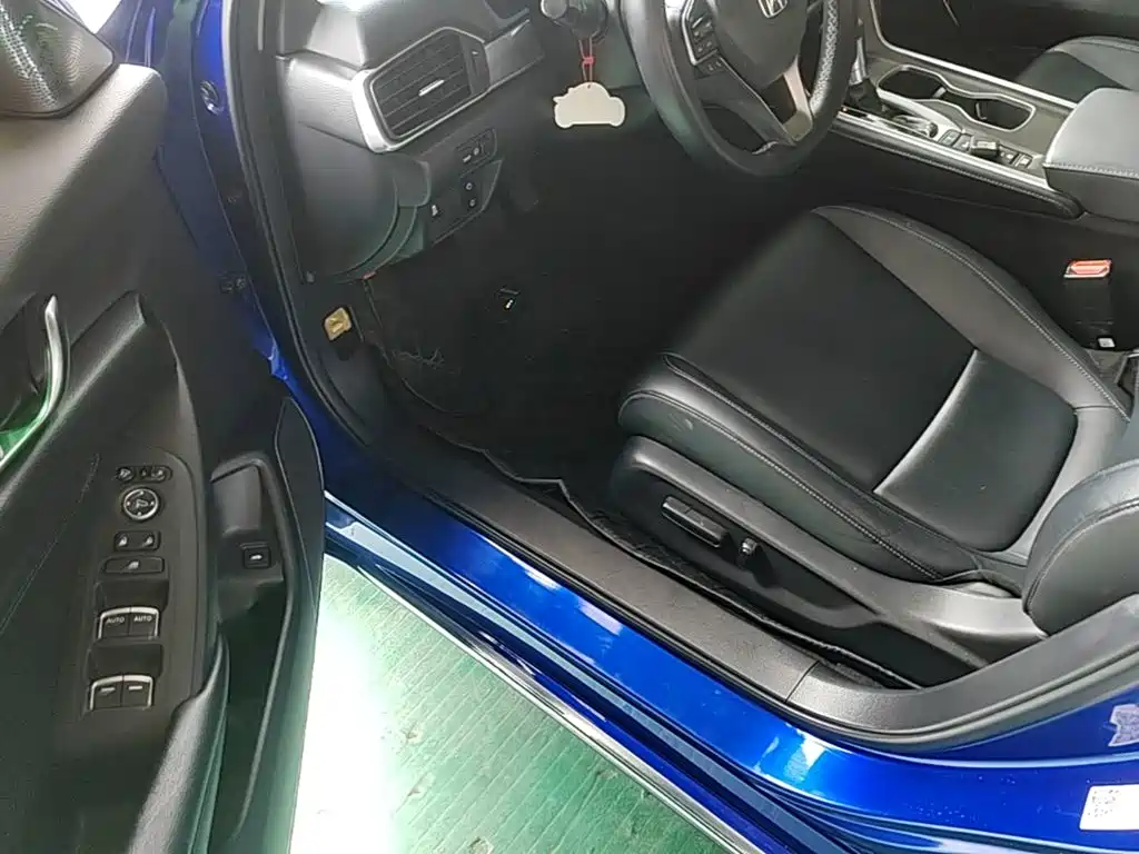Honda Accord 2019 — фото 16