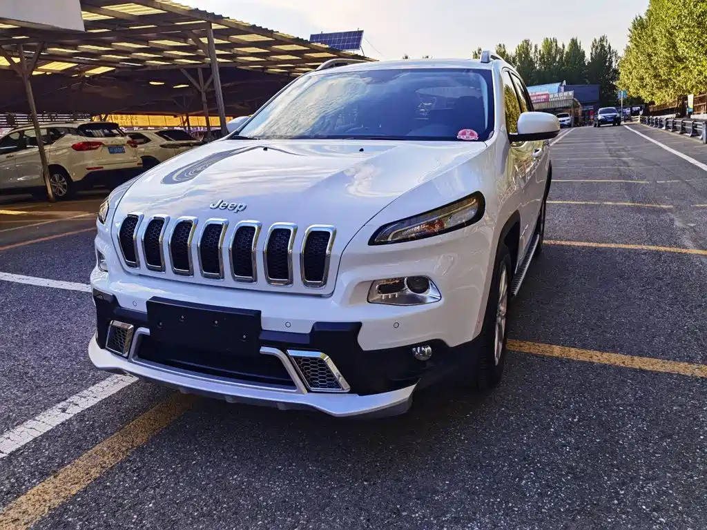 Jeep Cherokee 2016