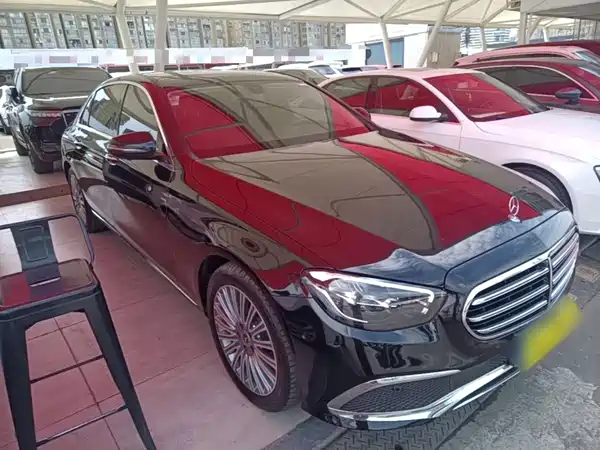 Mercedes-Benz E-Class 2021