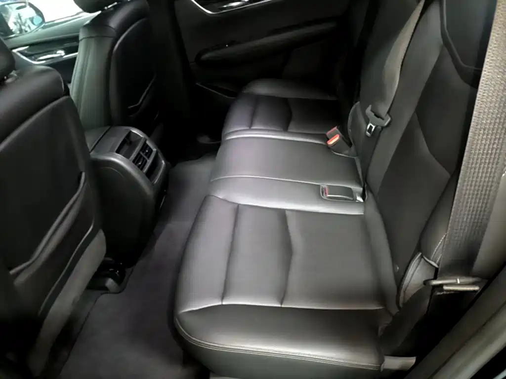 Cadillac XT5 2021 — фото 17