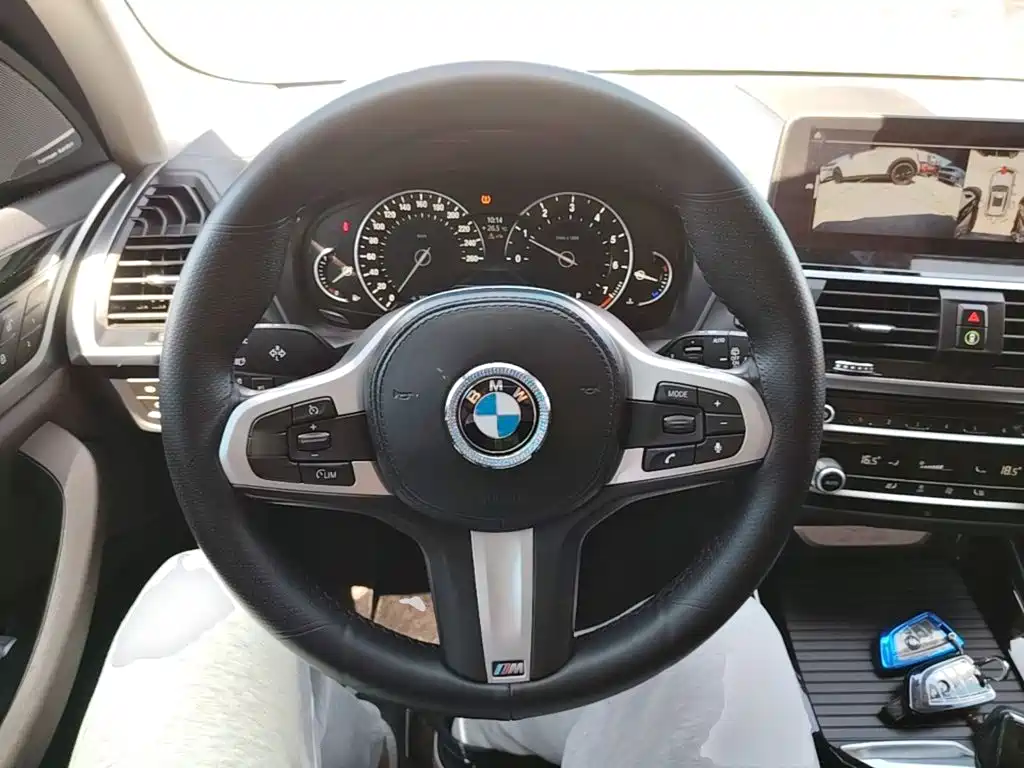 BMW X3 2018 — фото 11