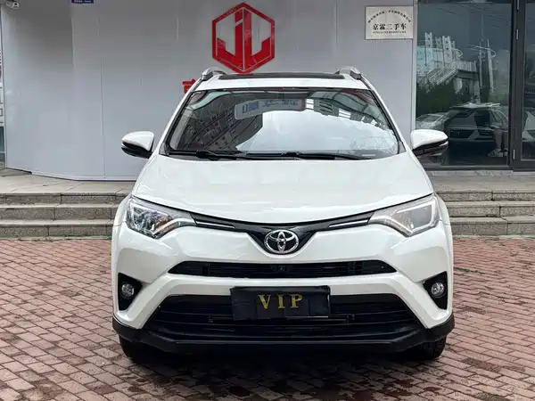 Toyota RAV4 2017