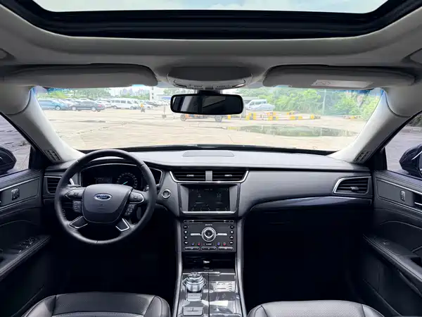 Ford Taurus 2018