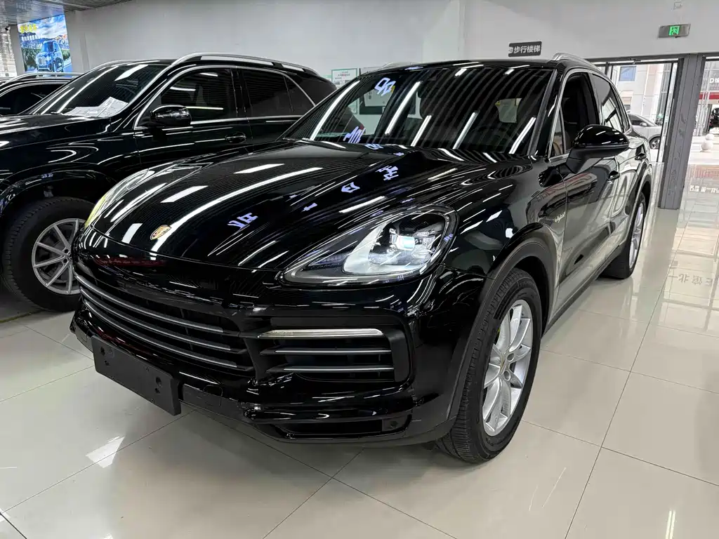 Porsche Cayenne Hybrid 2019