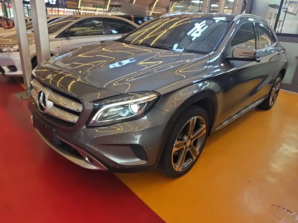 Mercedes-Benz GLA 2015 — фото 1