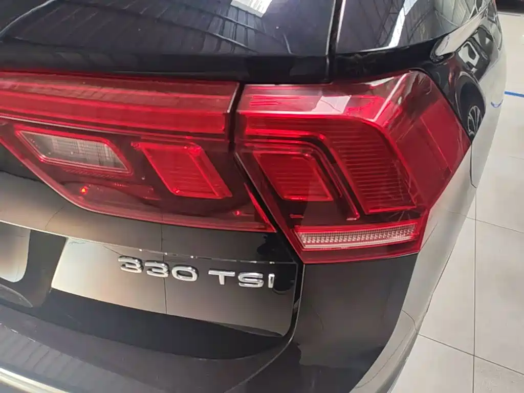 Volkswagen Tiguan L 2020 — фото 8