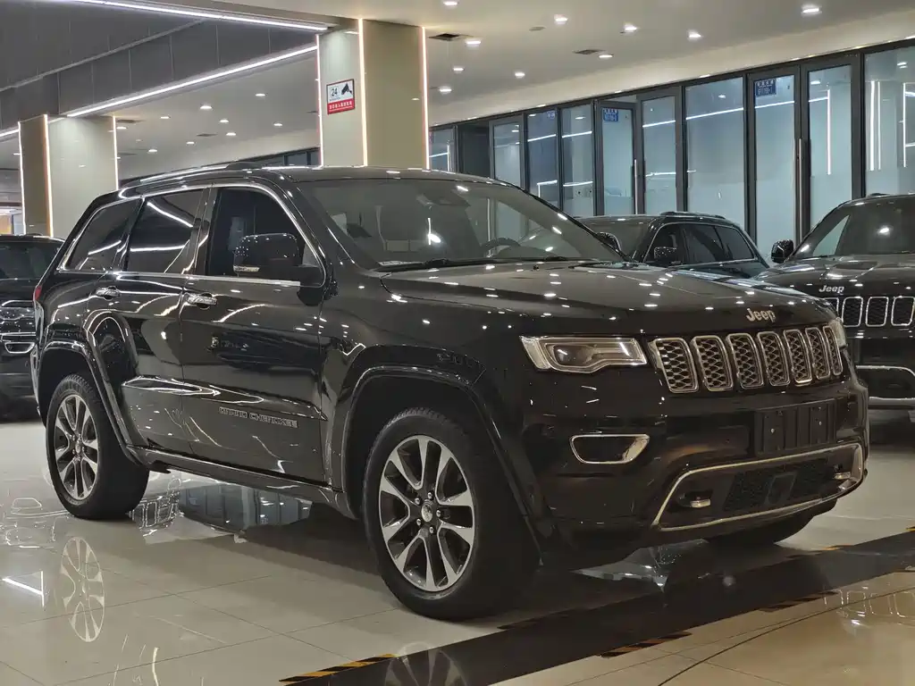 Jeep Grand Cherokee 2019 — фото 2