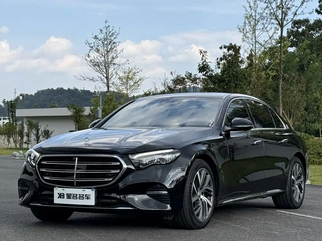 Mercedes-Benz E-Class 2024 — фото 1