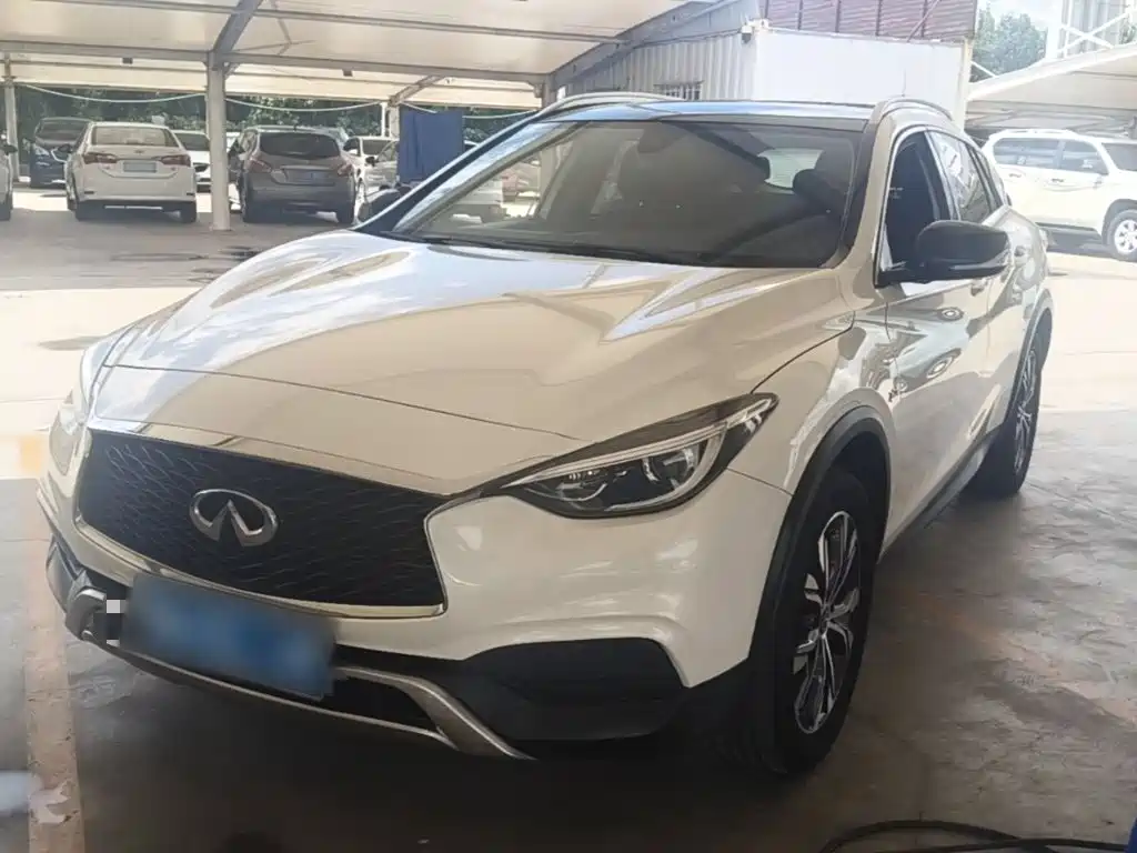 Infiniti QX30 2017